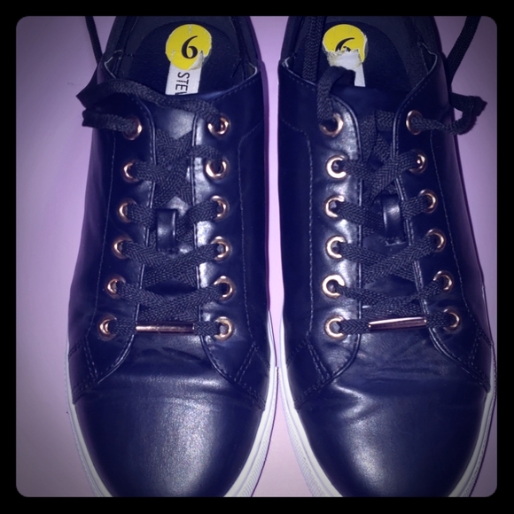 Steve Madden Shoes - New Steve Madden sz9 Price drop!!